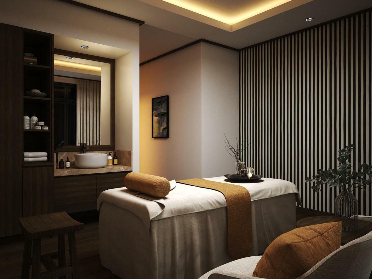 Maximilan Danang Beach Hotel Exterior photo